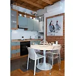 Italian Experience-dafne Pavia