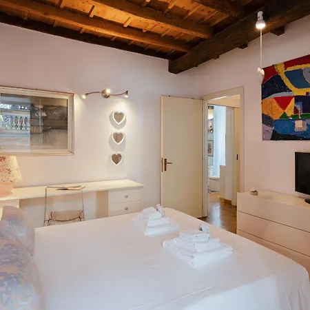 Italian Experience-dafne * Pavia